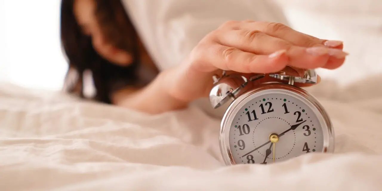 HOW TO STOP OVERSLEEPING WHEN WORKING FROM HOME?