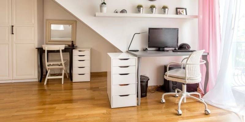 How to create a home office for small spaces – 7 tips on how to make it happen.
